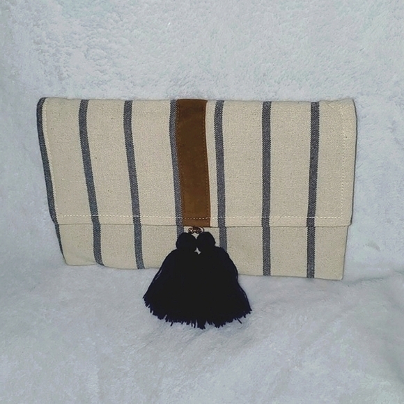 The Royal Standard Handbags - NWT The Royal Standard Cotton Morelia Clutch